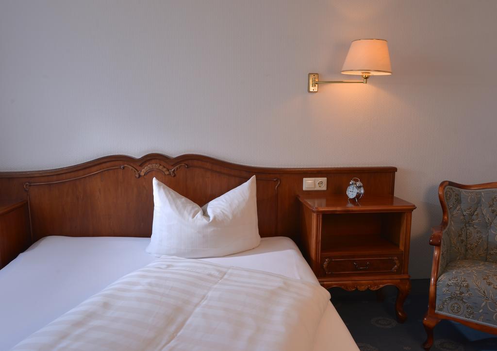 Adler Golf-& Tagungshotel Harth-Poellnitz Экстерьер фото
