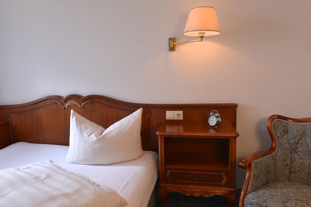 Adler Golf-& Tagungshotel Harth-Poellnitz Экстерьер фото
