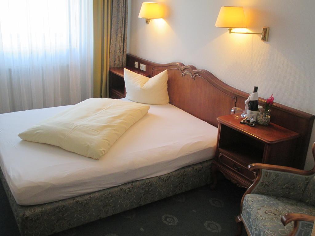 Adler Golf-& Tagungshotel Harth-Poellnitz Экстерьер фото
