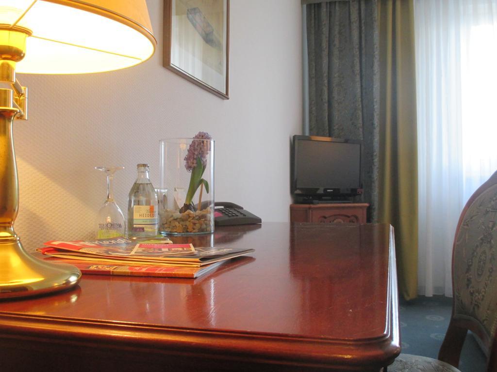 Adler Golf-& Tagungshotel Harth-Poellnitz Экстерьер фото