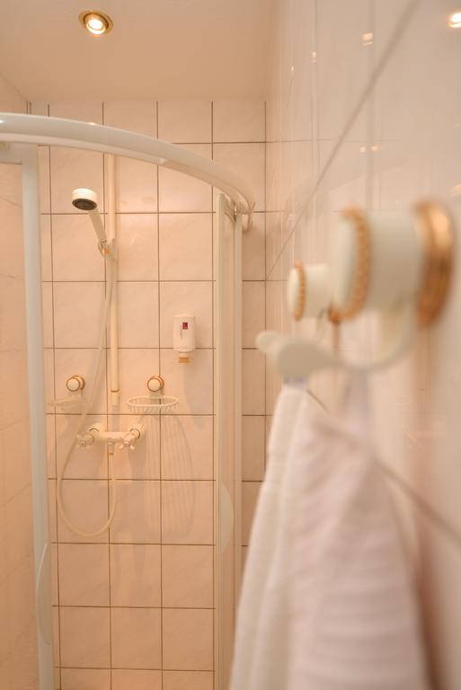 Adler Golf-& Tagungshotel Harth-Poellnitz Экстерьер фото