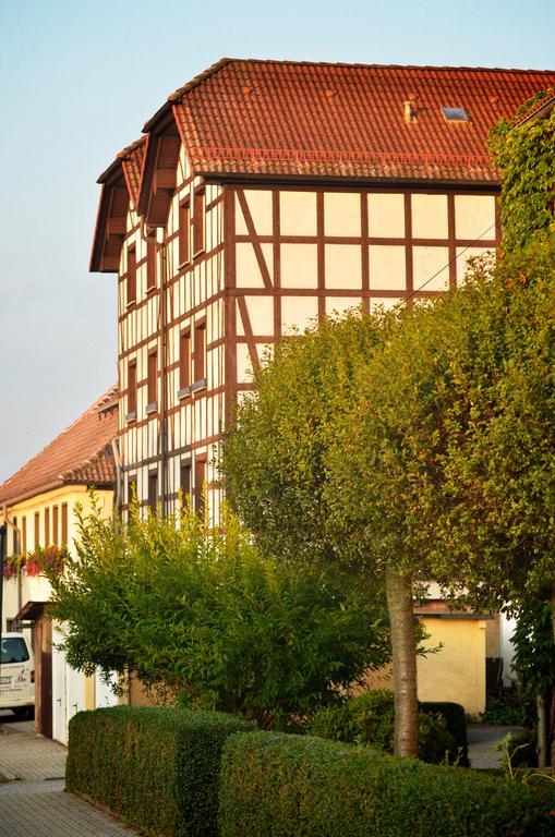 Adler Golf-& Tagungshotel Harth-Poellnitz Экстерьер фото